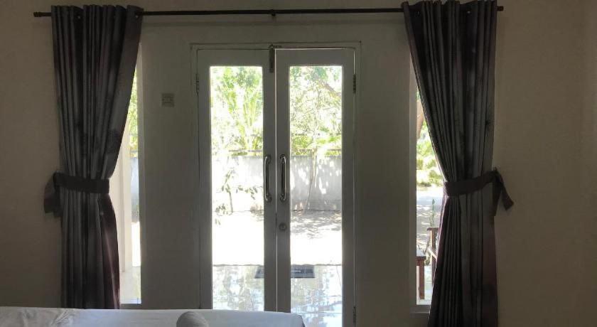 Pineapple Guest House Gili Air Bagian luar foto