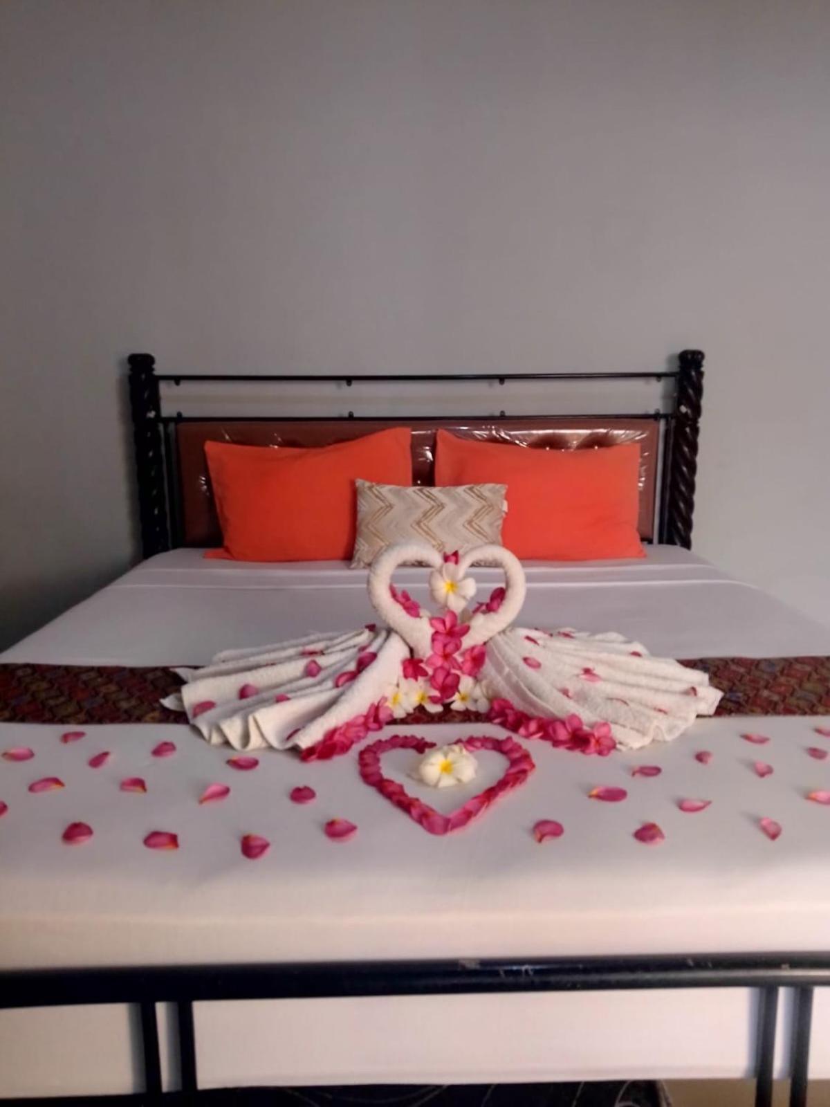Pineapple Guest House Gili Air Bagian luar foto