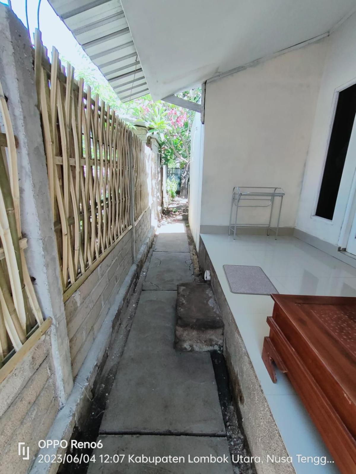 Pineapple Guest House Gili Air Bagian luar foto